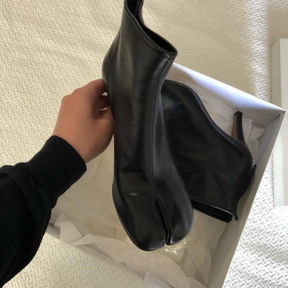 Tabi black ankle boots with stiletto heel - Picture 5 of 7